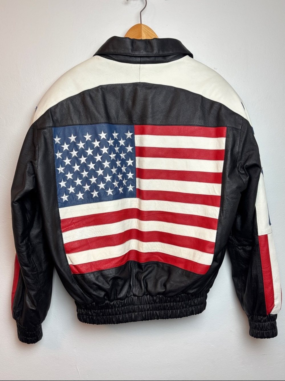 VTG Wilda Men’s Medium Black Leather‎ Full-Zip Bomber Jacket USA American Flag